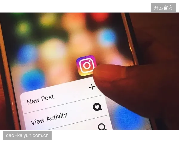 功能同质化的俱乐部APP矩阵是否已沦为“鸡肋”？统一的超级应用入口或许才是未来方向